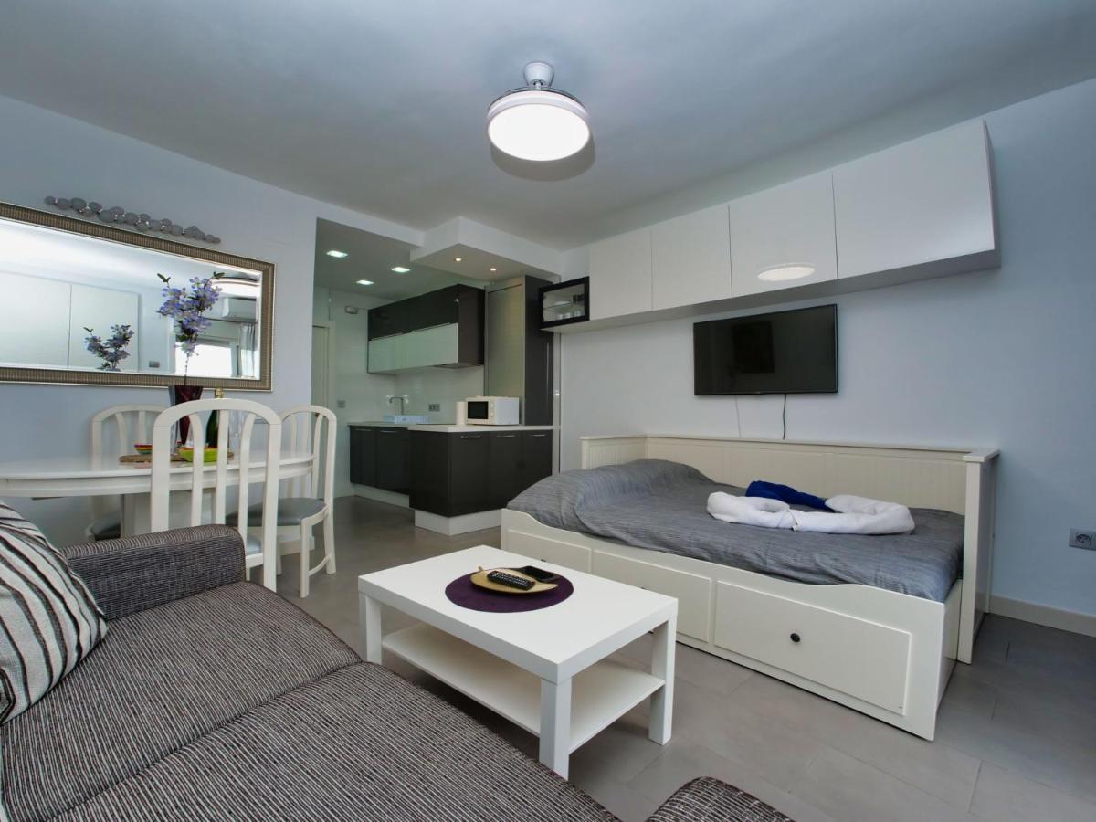 Benalbeach Playa - Estudio En Benalmádena Exteriör bild